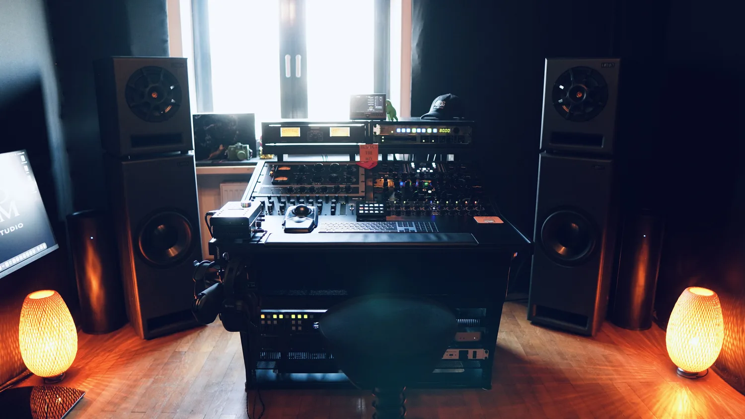Mastering studio