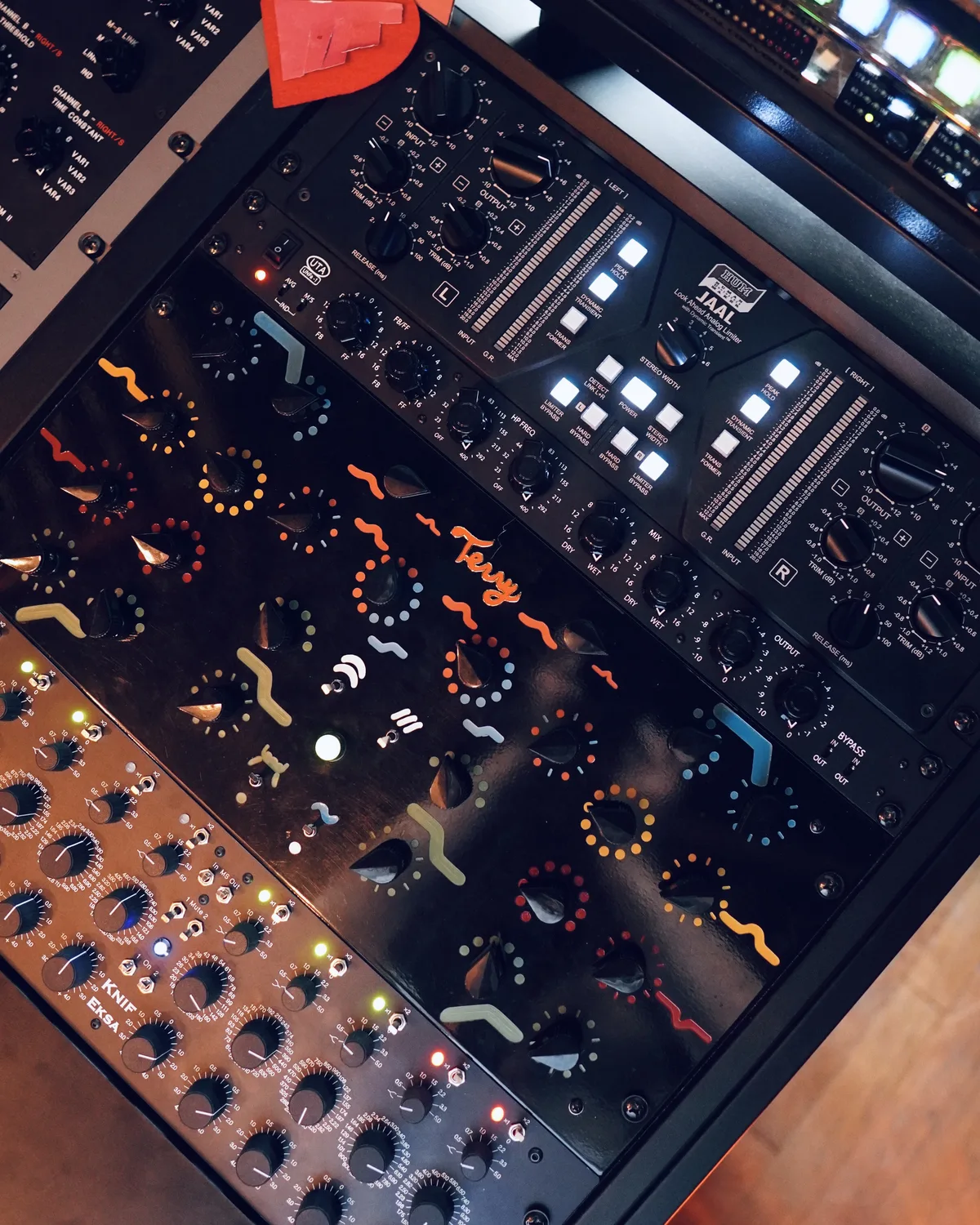 Analog gear